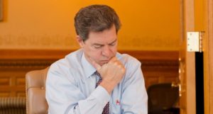 Kansas-Governor-Sam-Brownback-800x430